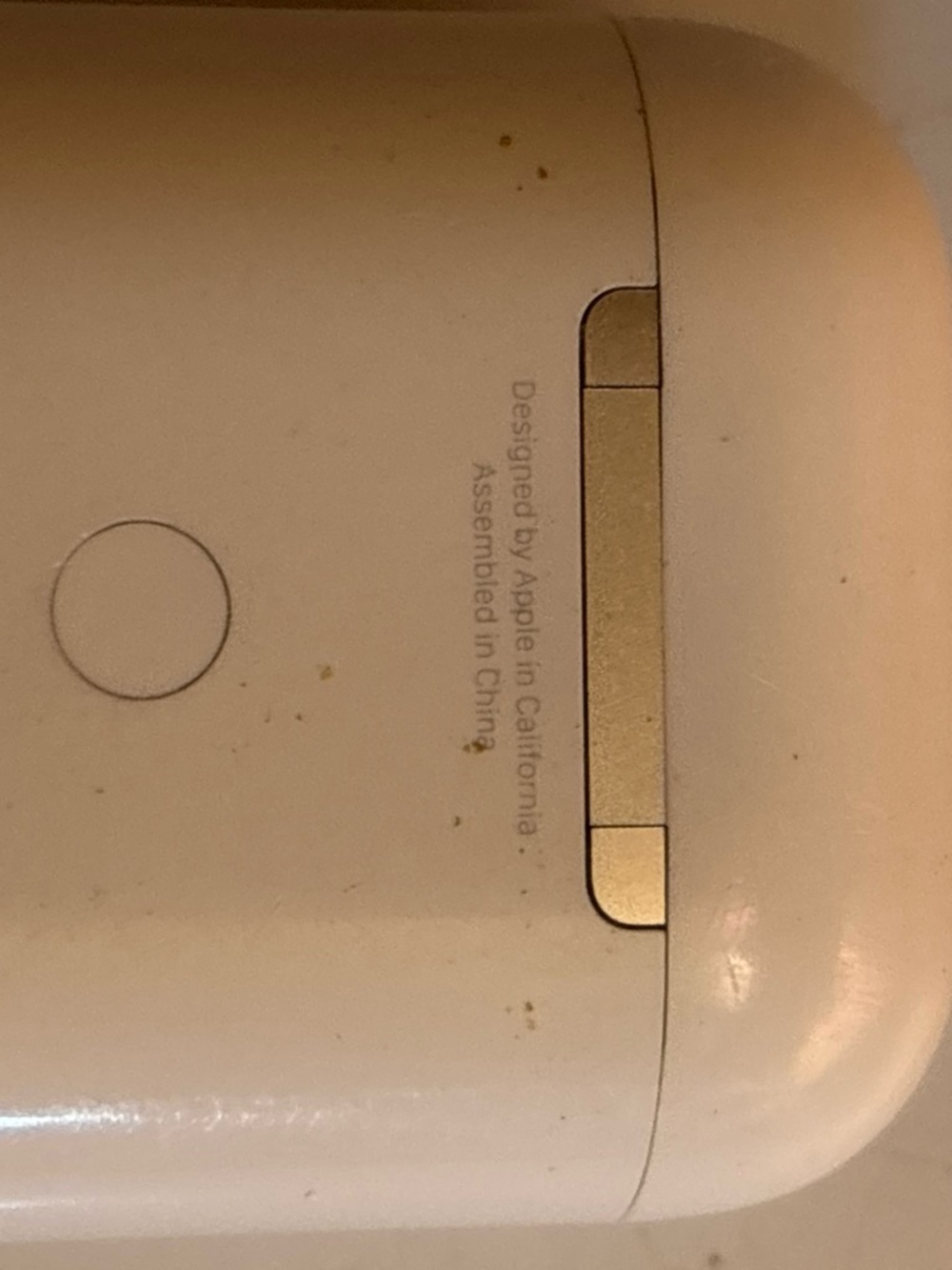 AirPods - Picture 2 of 3